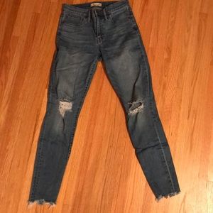Madewell 28T 9” high rise distresses jeans